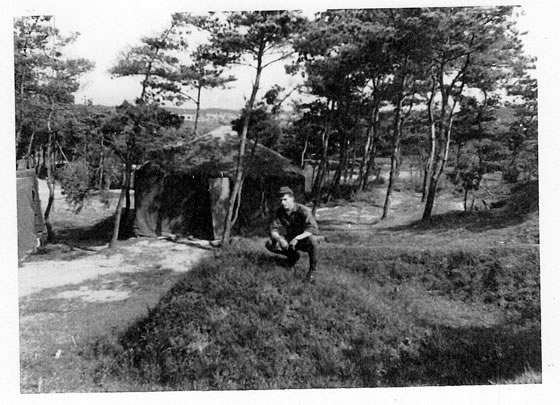 Jim Fortune Korea 1969 kneeling